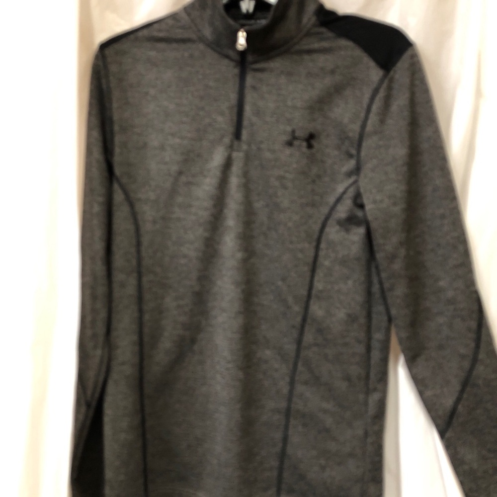Under Armour Women's Gray and Black Zip-Up Top Size small